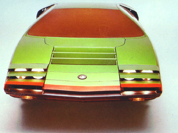 100823-Alfa_Romeo_Carabo-2