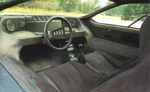 100823-Alfa_Romeo_Carabo-3