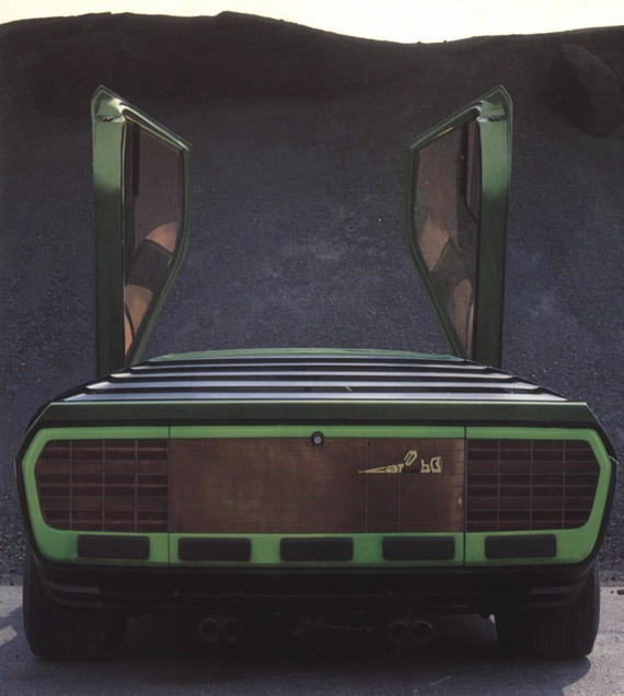 100823-Alfa_Romeo_Carabo-4