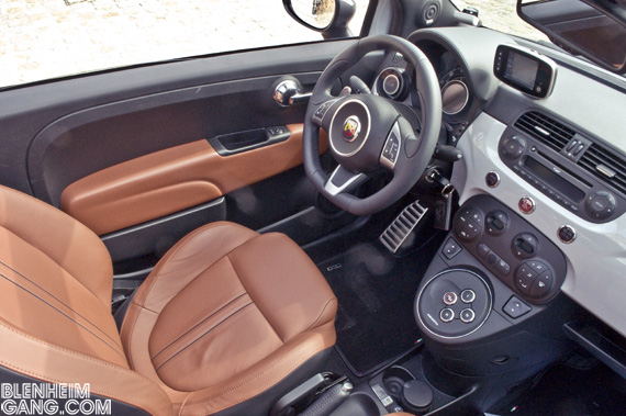 100913-Abarth_500C-2