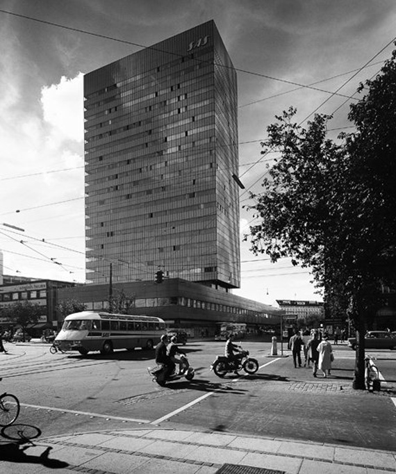 101124-Arne_Jacobsen-5