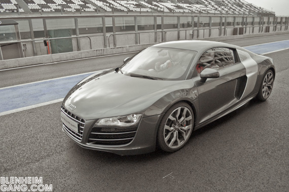 101205-Audi_R8-07