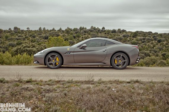101214-Ferrari_California-03