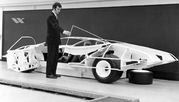 Wayne K Cherry & Vauxhall SRV Wayne K Cherry & Vauxhall SRV