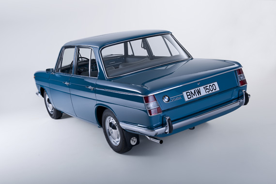 BMW_1500_Neue_Klasse-1