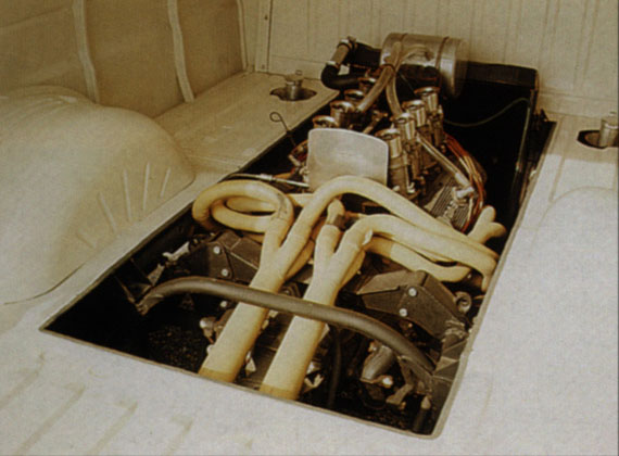 Ford Transit Supervan 1 engine