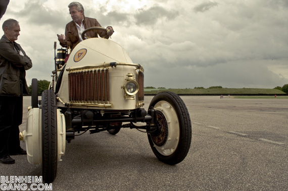 LOHNER-PORSCHE “SEMPER VIVUS” : QUICK TEST