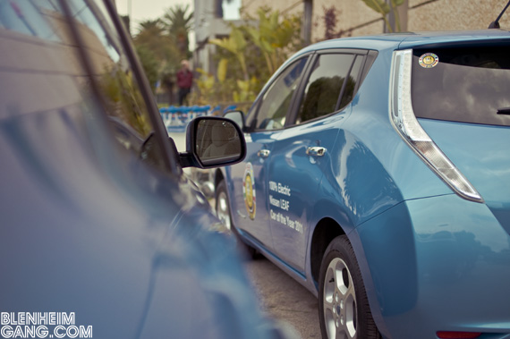 Nissan_Leaf-15