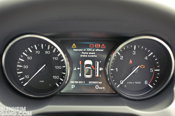 Range_Rover_Evoque-07