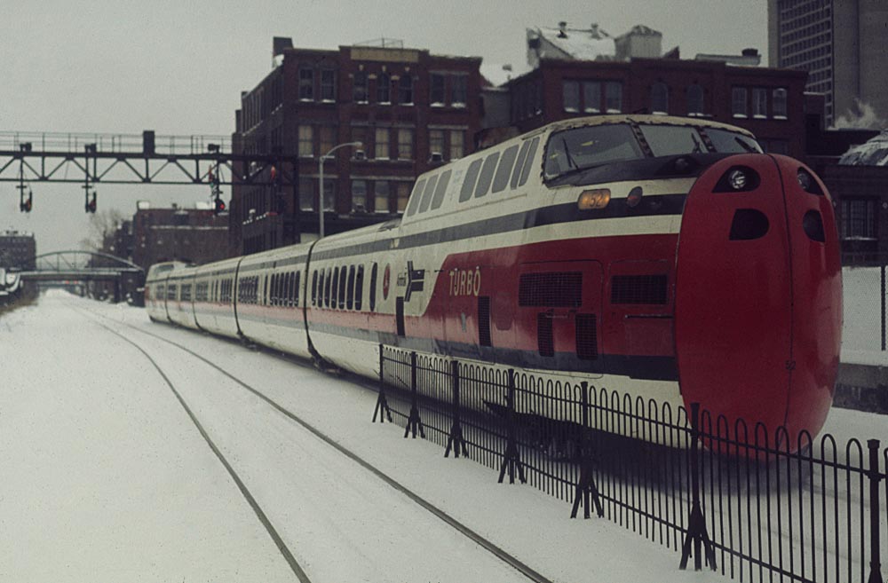 03_Turbotrain Amtrak Turbotrain (early livery)