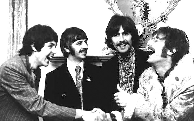 HELLO GOODBYE / SOUNDS