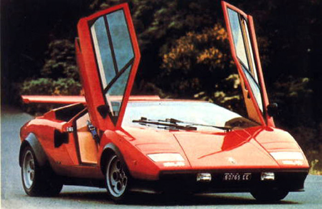 20-Lamborghini-Countach-Wolf