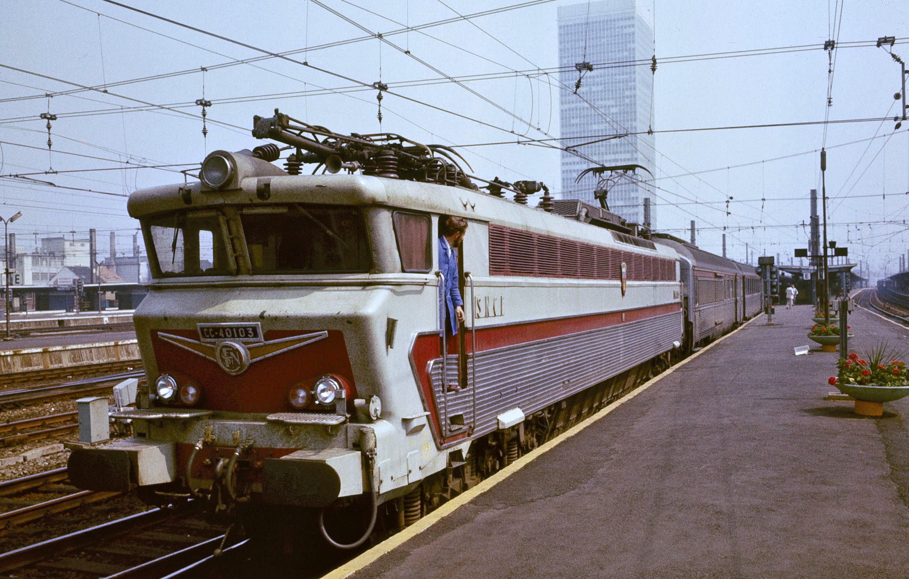 TEE_L'Oiseau_Bleu,_Brussels_79