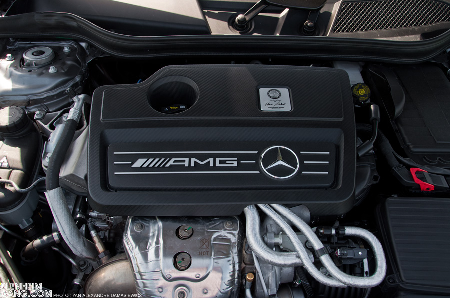 Mercedes-A45-AMG-08