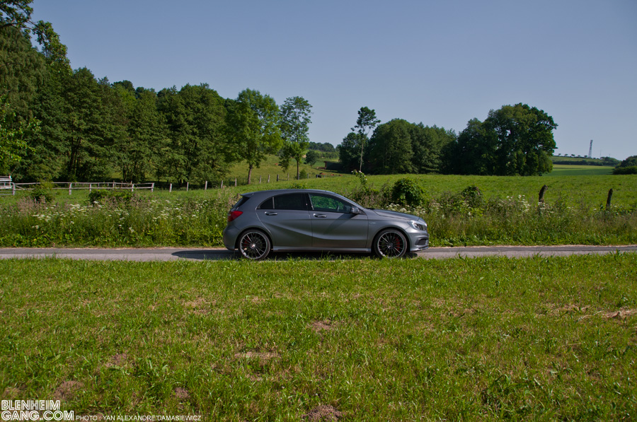 Mercedes-A45-AMG-09