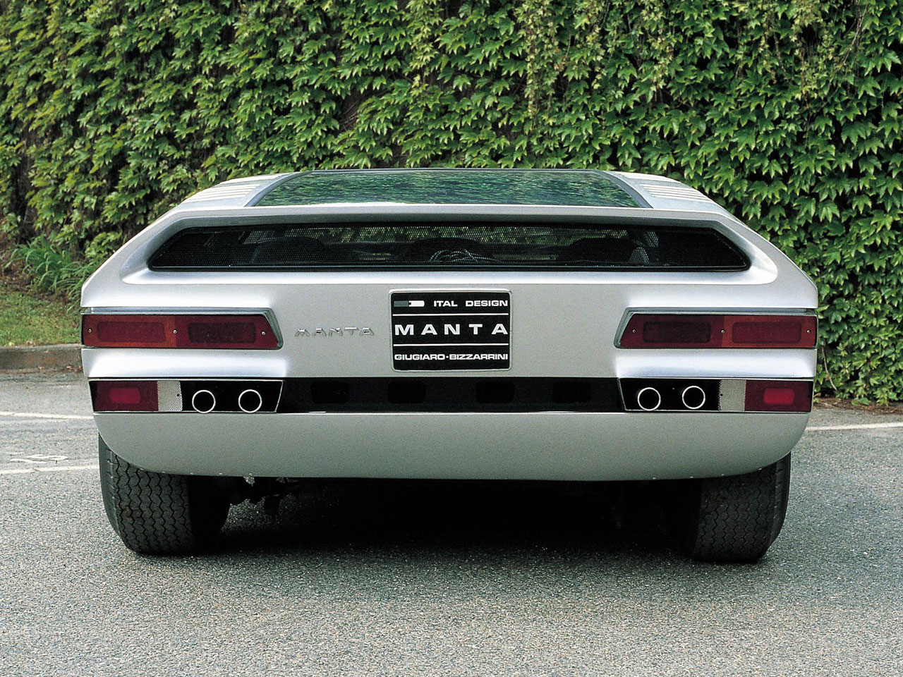 Bizzarrini-Manta-20