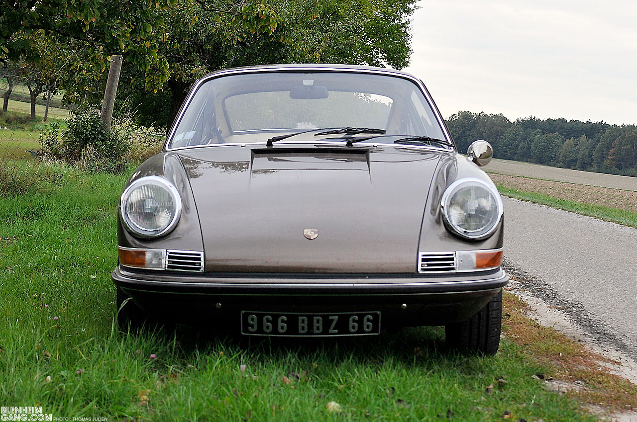 Porsche-911-22E-11