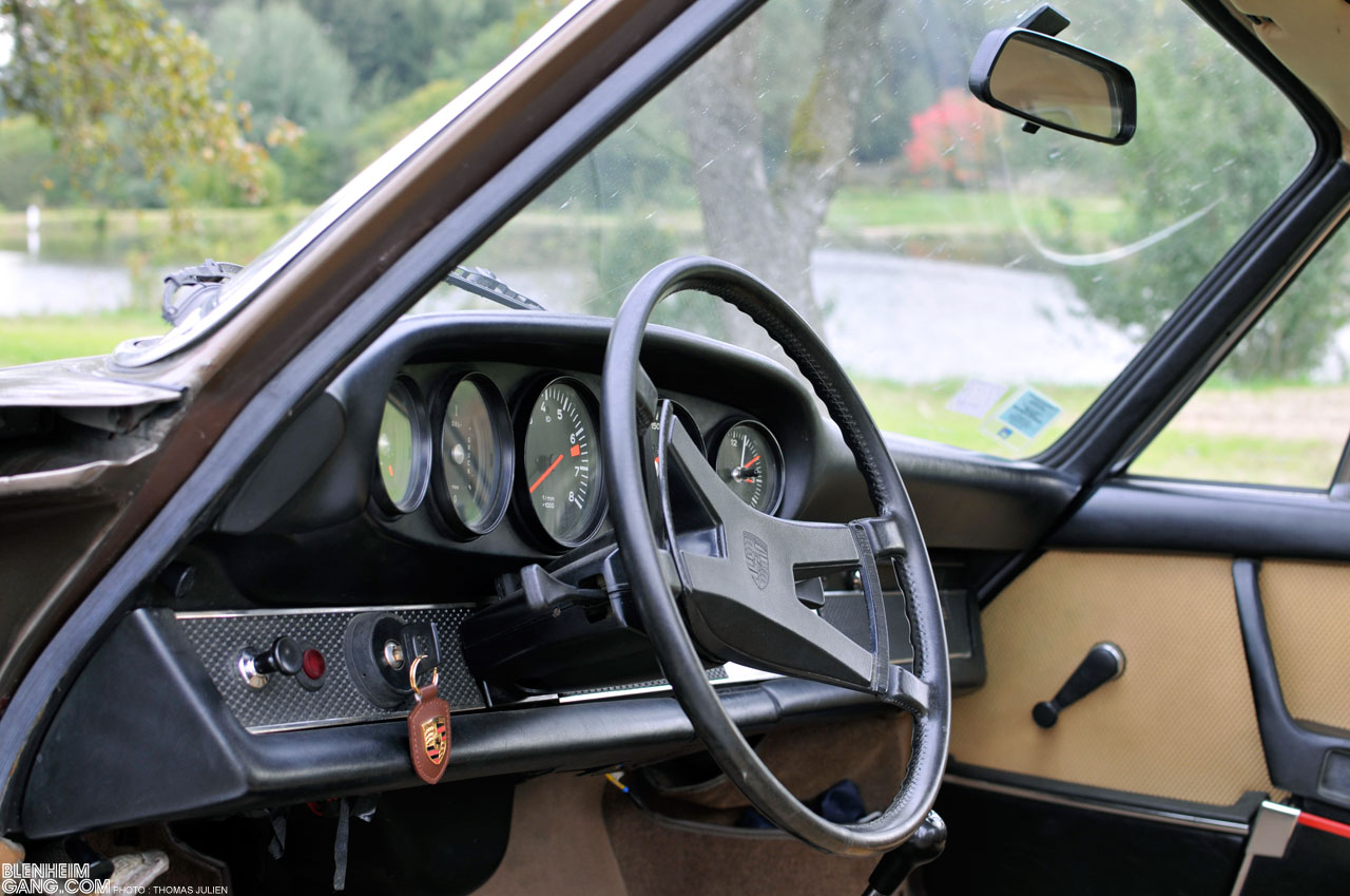 Porsche-911-22E-5