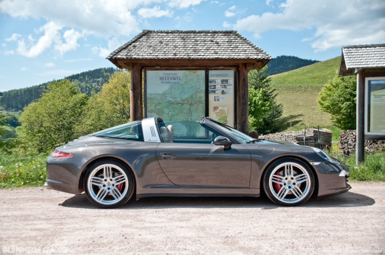 Porsche-911-991-targa-4S-01