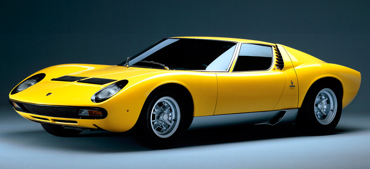 LES SUPERCARS V12 LAMBORGHINI – THE STORY