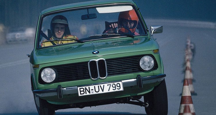 LA COURSE AUTOMOBILE #8