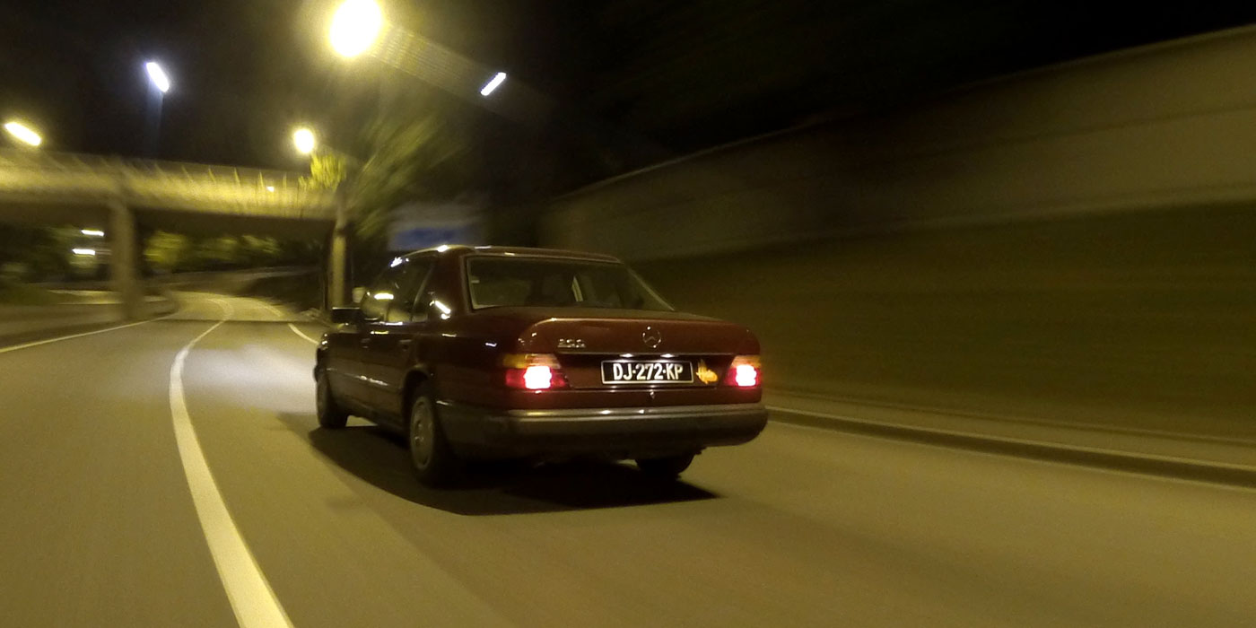 MERCEDES-BENZ 200 W124, AUTOROUTE / VIDEO