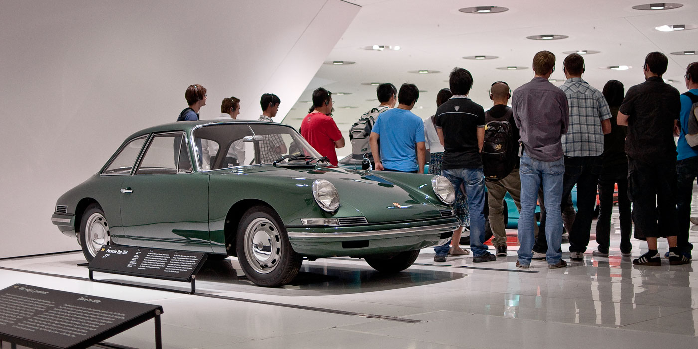 LE PORSCHE MUSEUM EN DETAILS