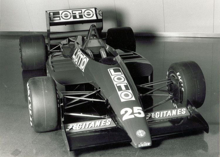 Ligier-JS29-Alfa-Romeo-03