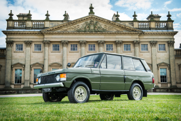 LE TOUT PREMIER RANGE ROVER À ÊTRE SORTI DES CHAINES EST À VENDRE