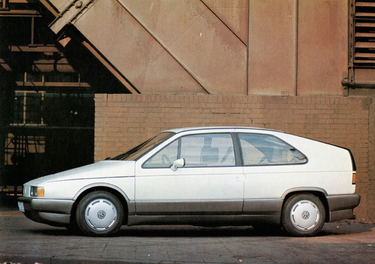 volkswagen-auto-2000-12