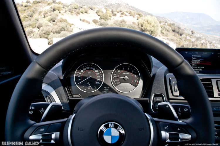 BMW-M235i-06