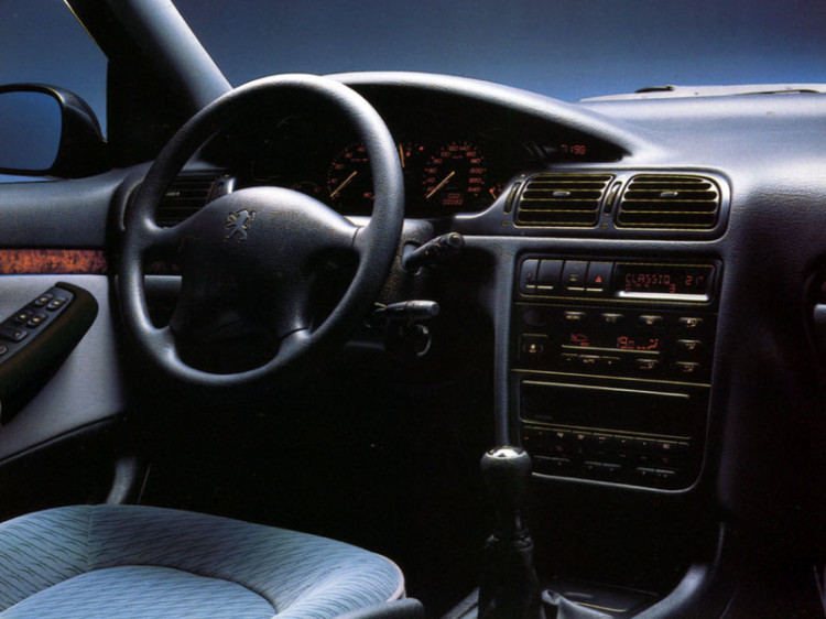 21_peugeot_406_sedan_5
