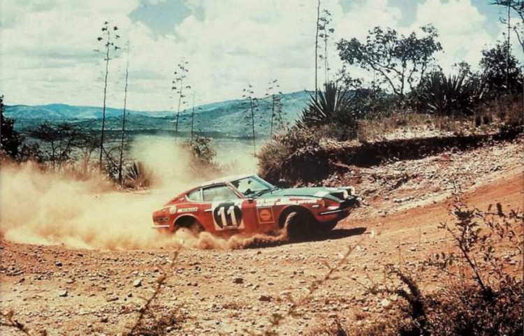 1971-east-african-safari-240z-20121011